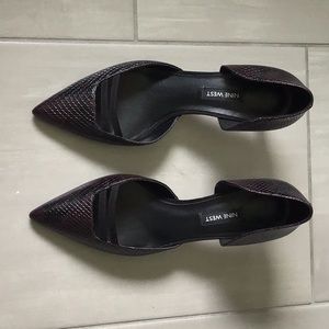 Beautiful Snakeskin Nine West low heel pumps 8.5 M